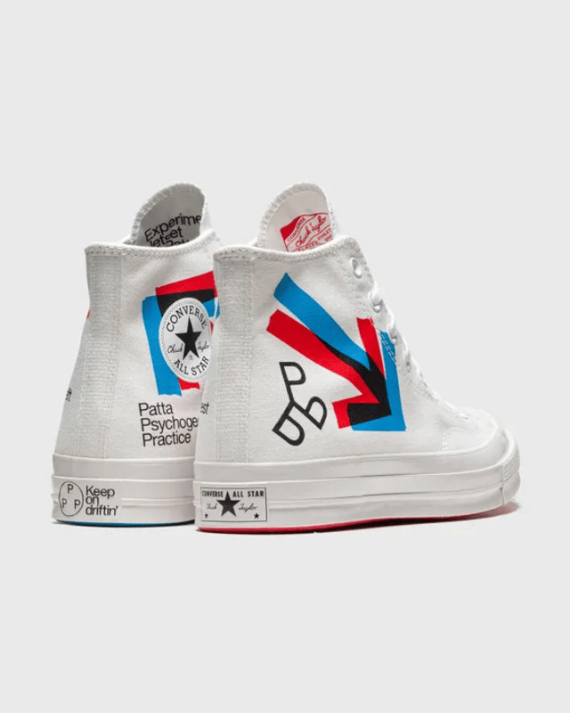 Converse chuck taylor hot sale fear love